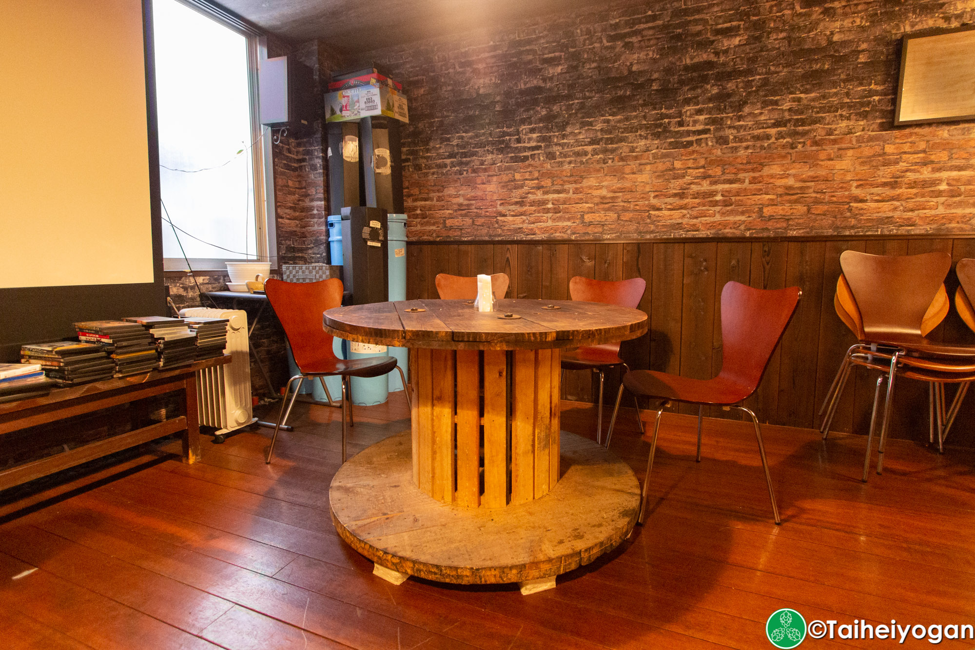 Maison de Biere - Interior - Table Seating